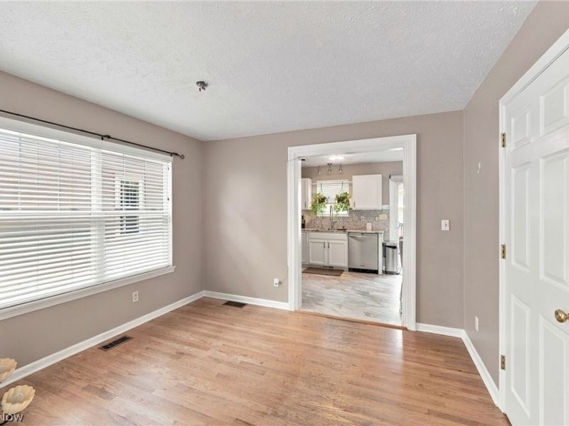 2472 W 5th Street, Cleveland, OH 44113 Photo 8