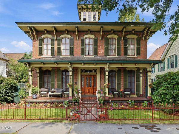 211 Park Street , Honesdale, PA 18431