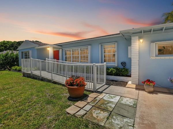 277 NW 3RD Court, Boca Raton, FL 33432