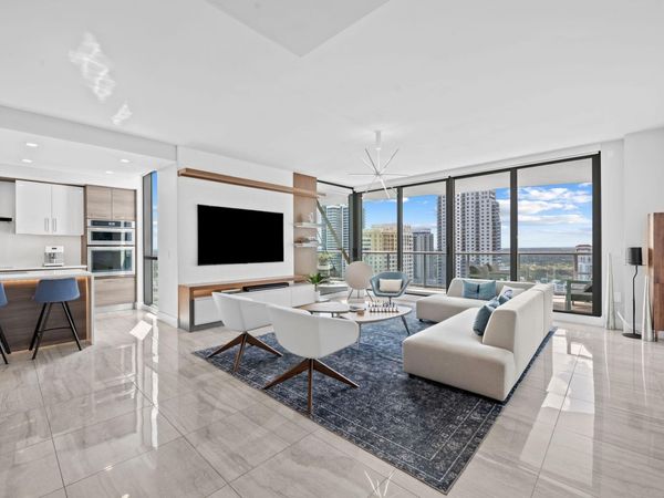 100 E LAS OLAS Boulevard, Unit 2404, Fort Lauderdale, FL 33301
