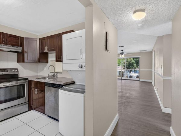 7830 NW 33RD Street, Unit 108, Davie, FL 33024
