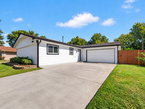 8980 E 33rd Place , Tulsa, OK 74145