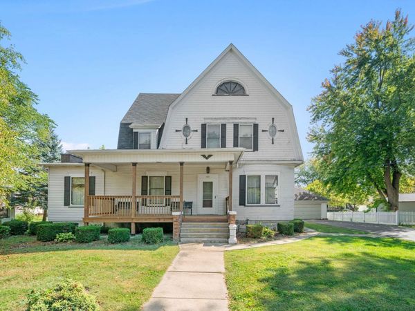 407 Ottawa Street , Earlville, IL 60518
