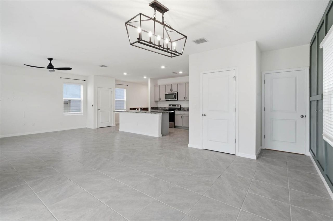 5674 Banbury Ridge Run , Wesley Chapel, FL 33545 Photo