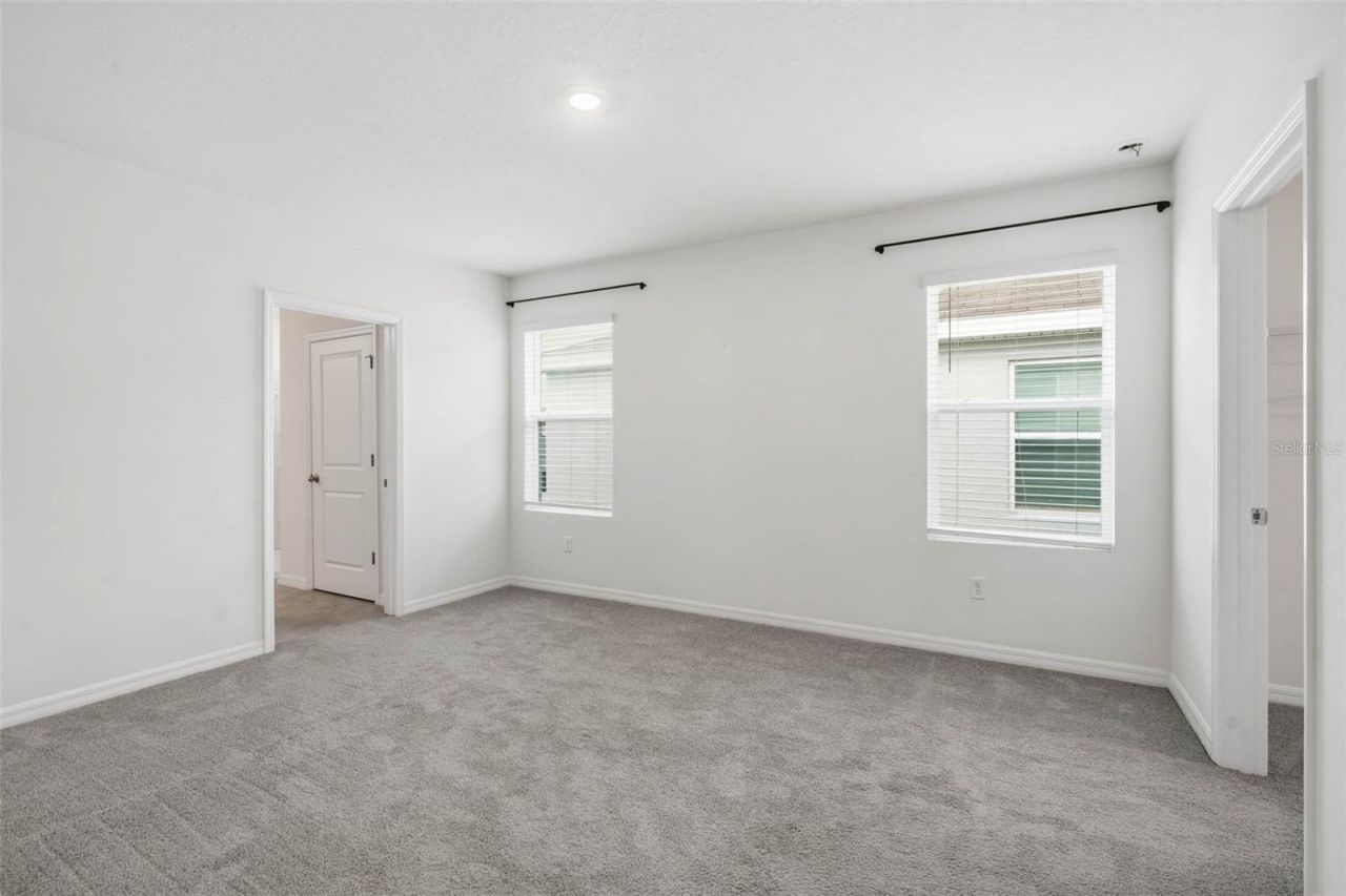 5674 Banbury Ridge Run , Wesley Chapel, FL 33545 Photo