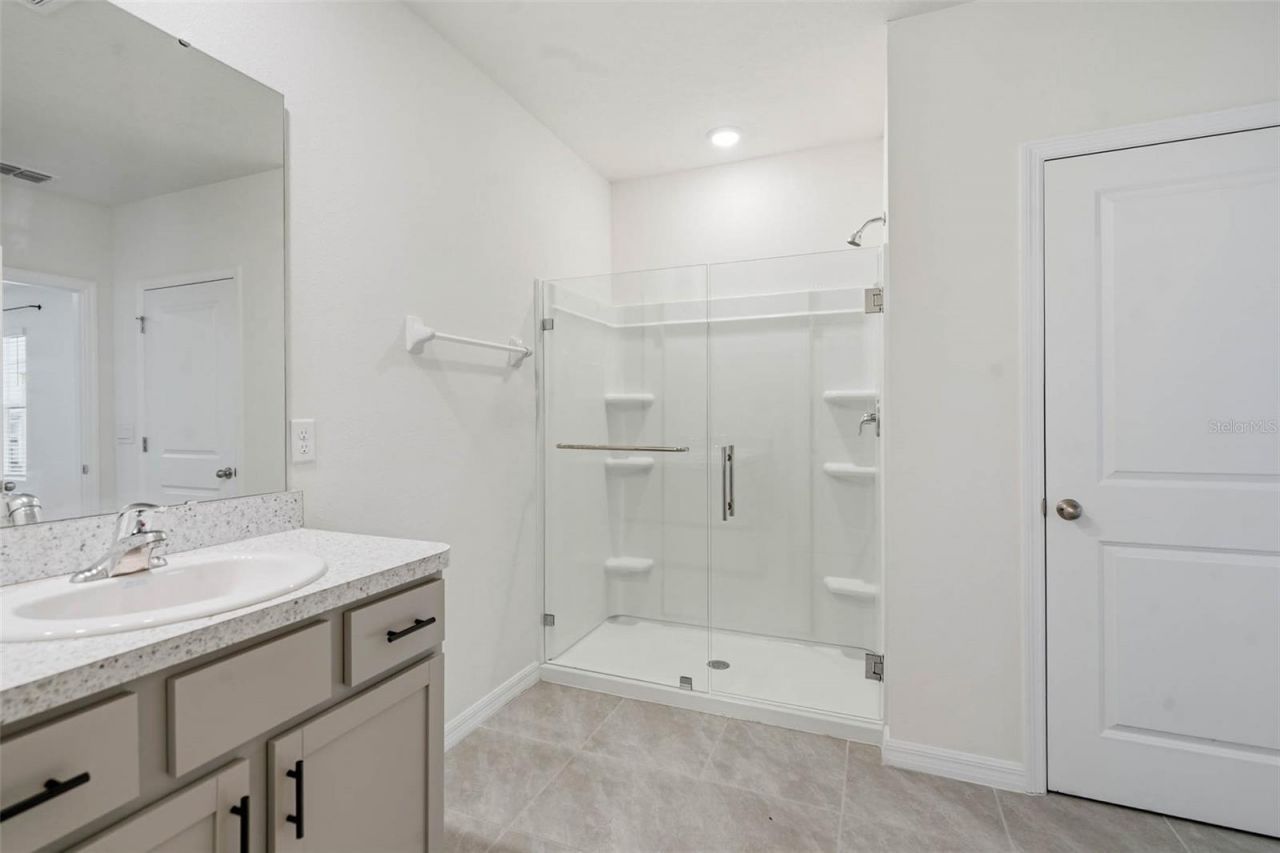 5674 Banbury Ridge Run , Wesley Chapel, FL 33545 Photo