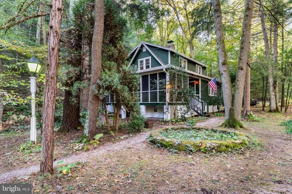 180 ROCKY MOUNTAIN ROAD N, FAYETTEVILLE, PA 17222