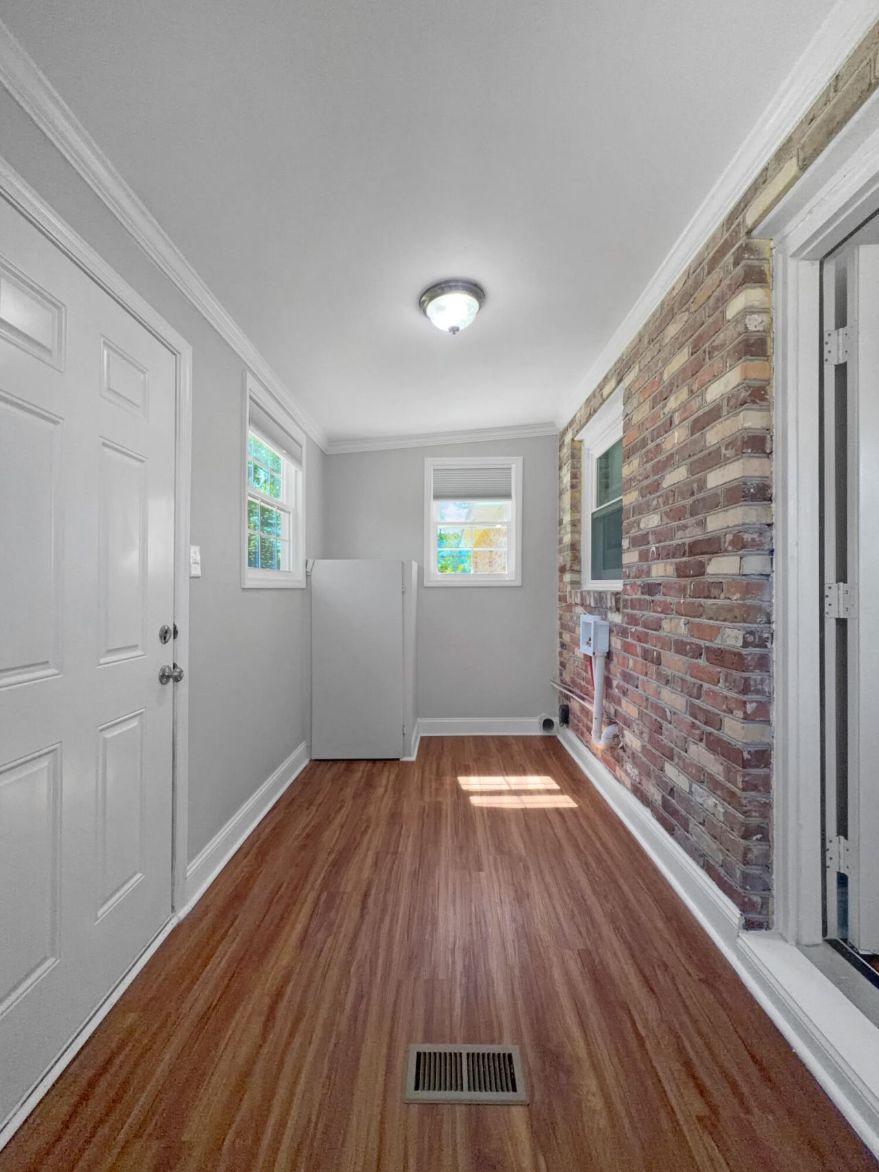 919 Rodney Road Photo 31