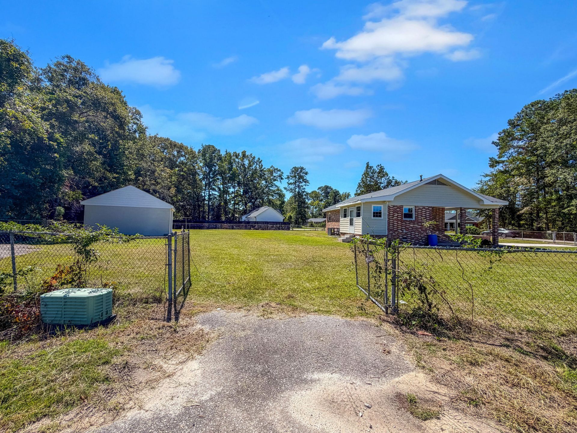 919 Rodney Road Photo 5