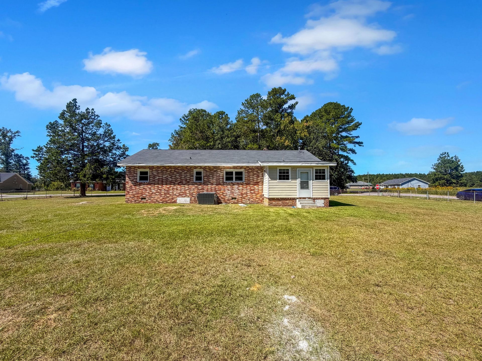 919 Rodney Road Photo 7