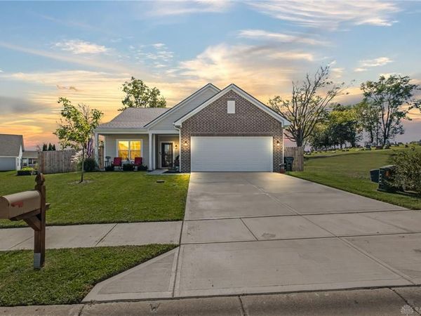 102 Spring Ridge Drive, Englewood, OH 45322