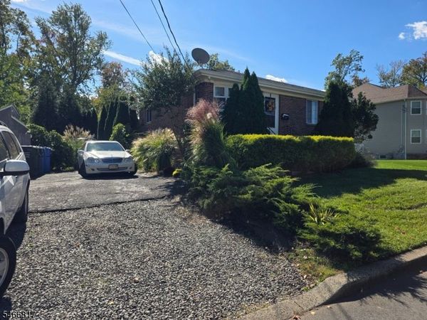 176 Kensington Ave, Woodbridge, NJ 07067