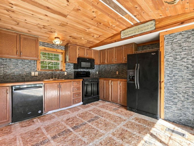 22805 Purcell Road, South Bloomingville, OH 43152 Photo 11