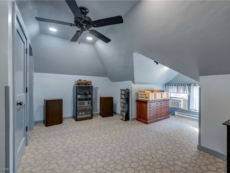 1565 Waterbury Road, Lakewood, OH 44107 Photo 40