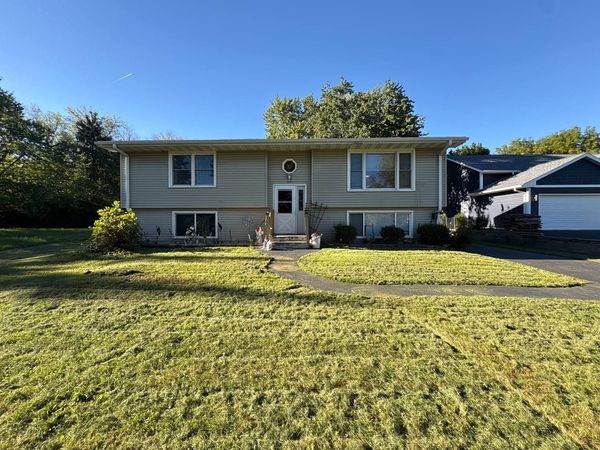 115 SE Brandywine Drive , Poplar Grove, IL 61065