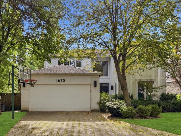 1670 Strath Erin Road , Highland Park, IL 60035