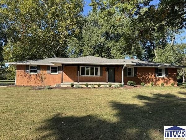 8110 N Watson Place, West Terre Haute, IN 47885