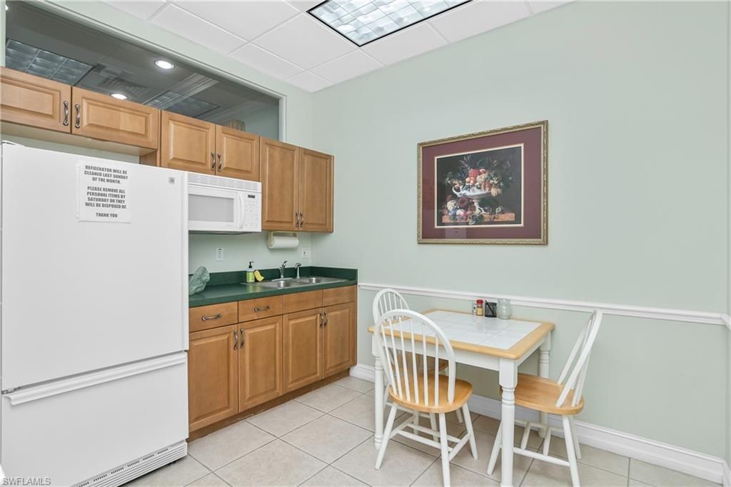 5683 Strand Ct , Unit 1, Naples, FL 34110 Photo