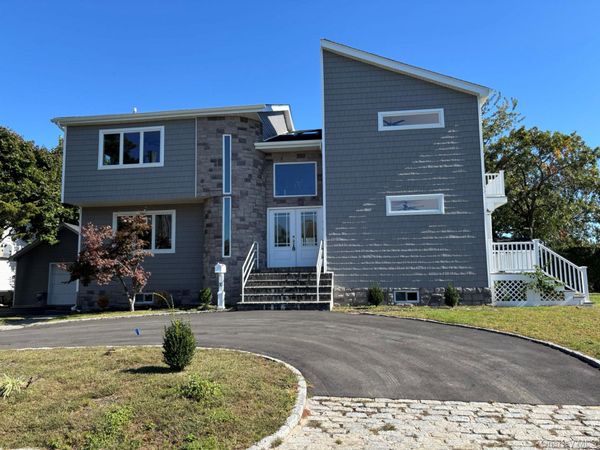 35 adams Avenue , Bayville, NY 11709