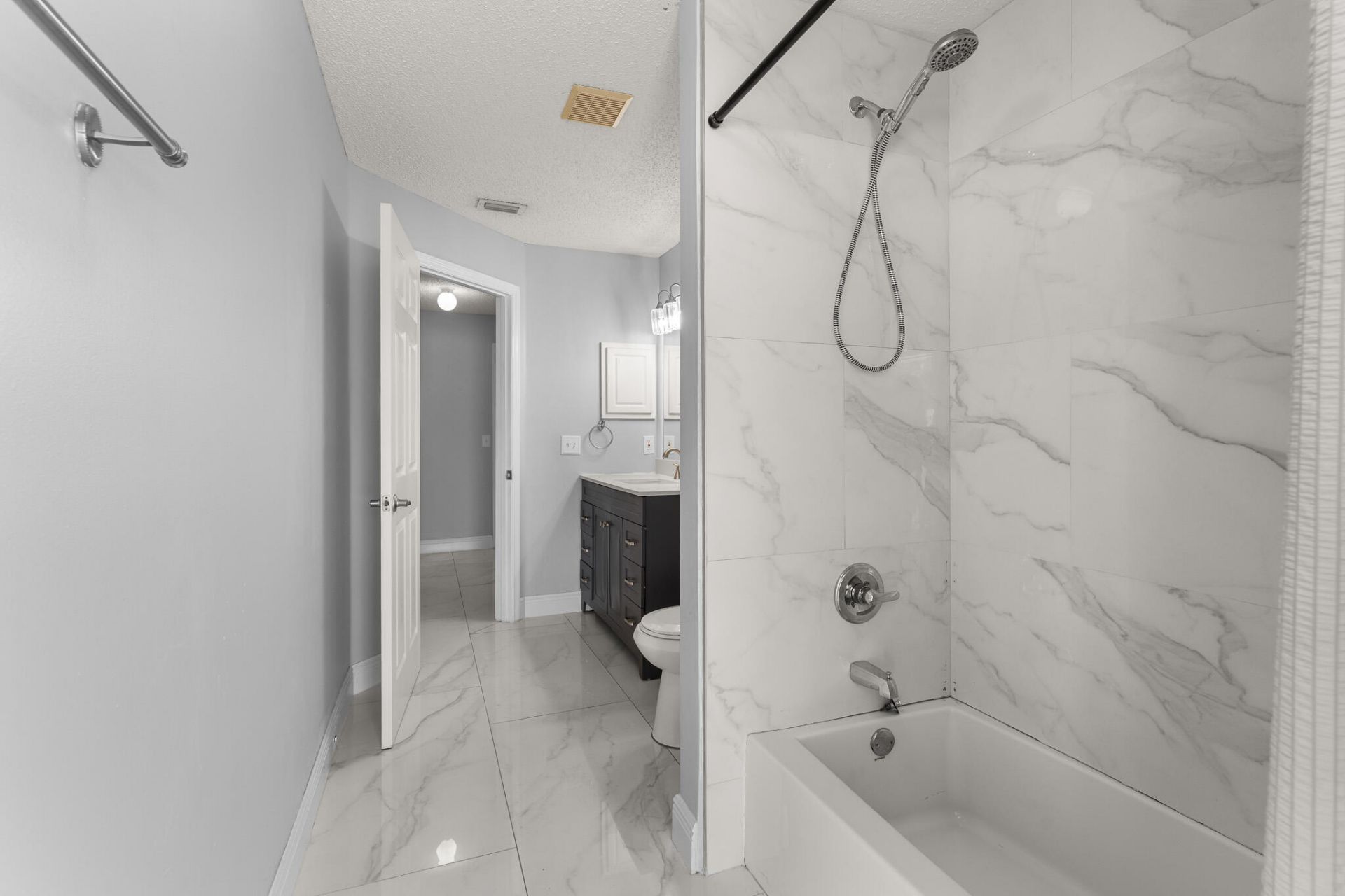 6530 NW Omega Road, Port Saint Lucie, FL 34983 Photo