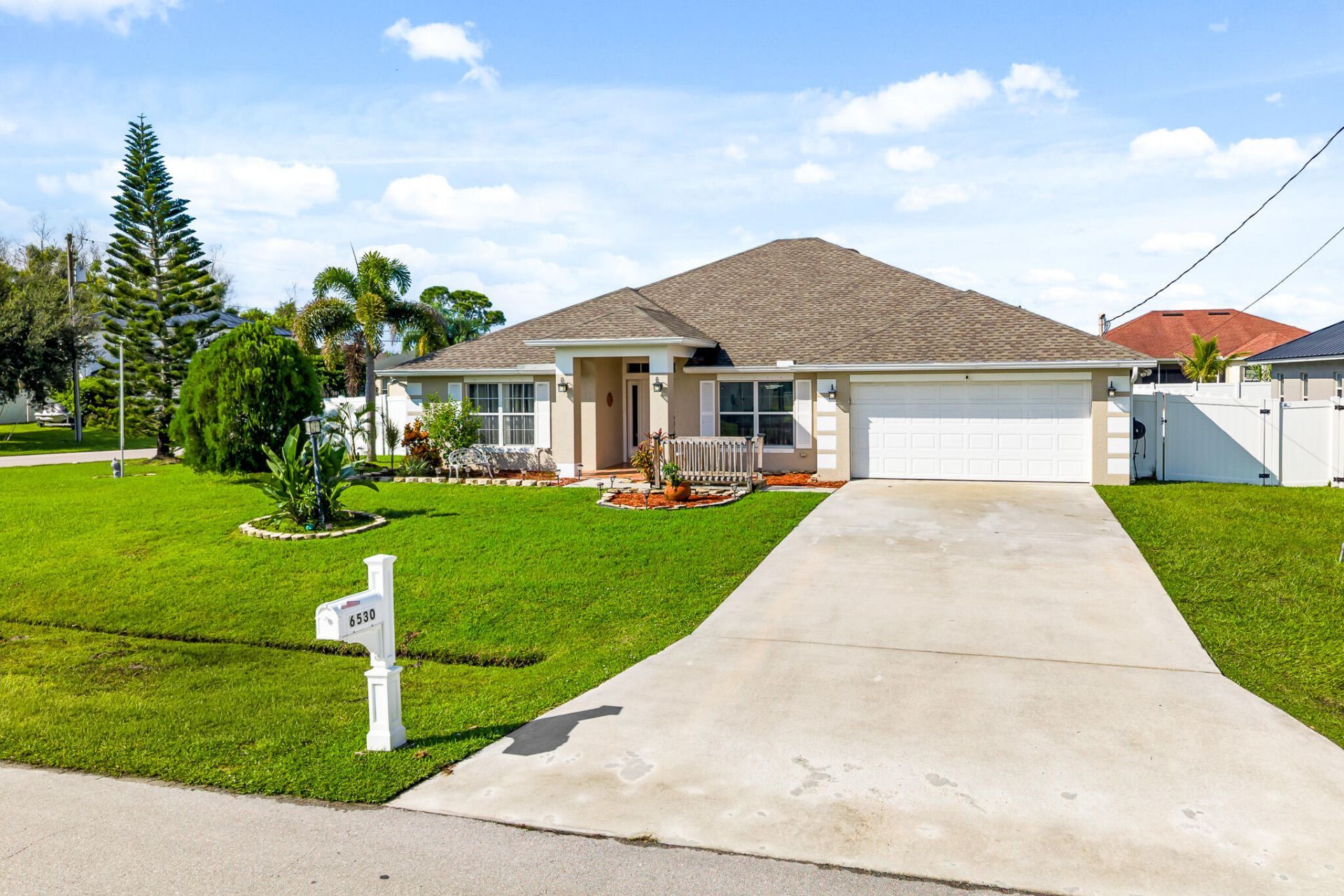 6530 NW Omega Road, Port Saint Lucie, FL 34983 Photo