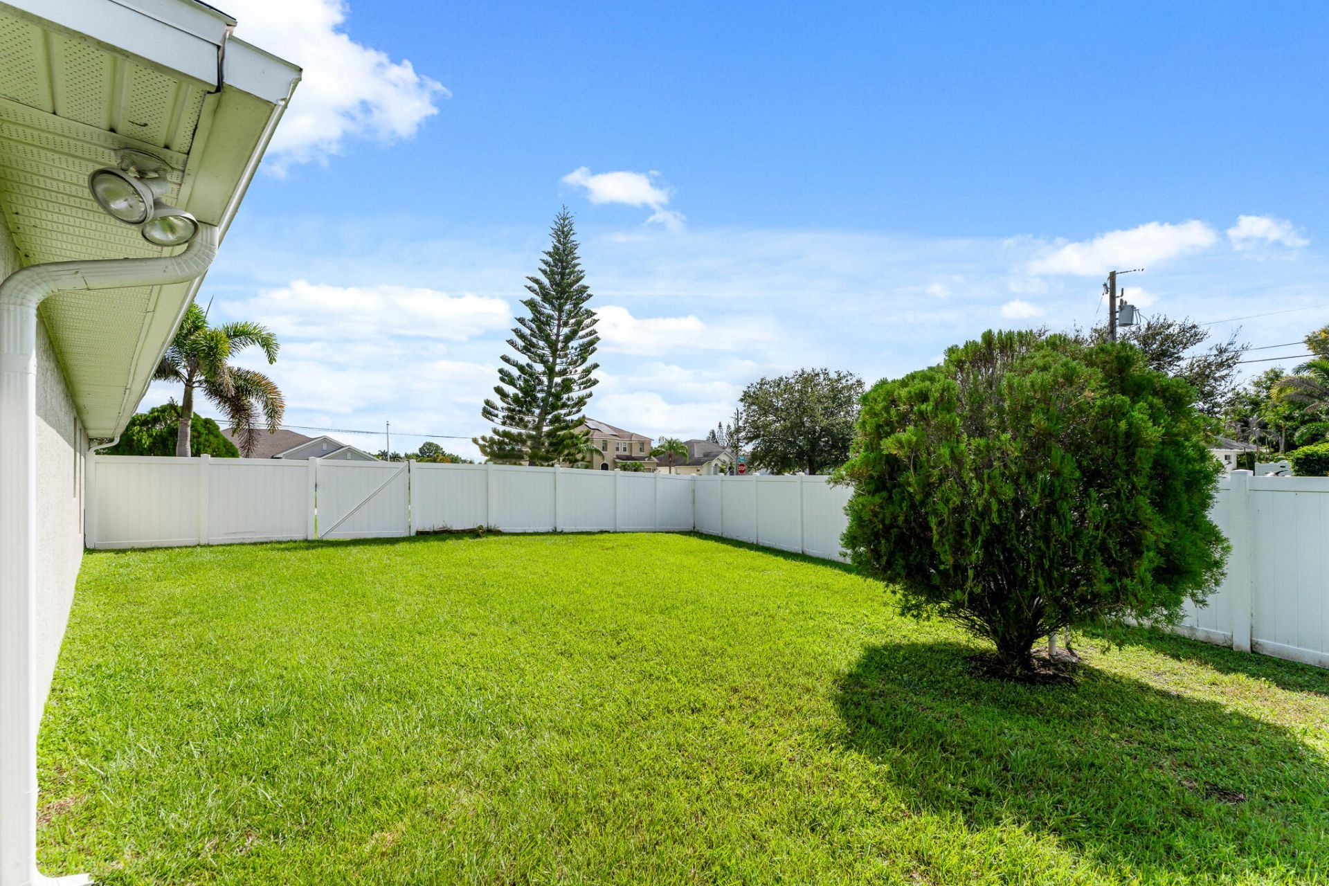 6530 NW Omega Road, Port Saint Lucie, FL 34983 Photo