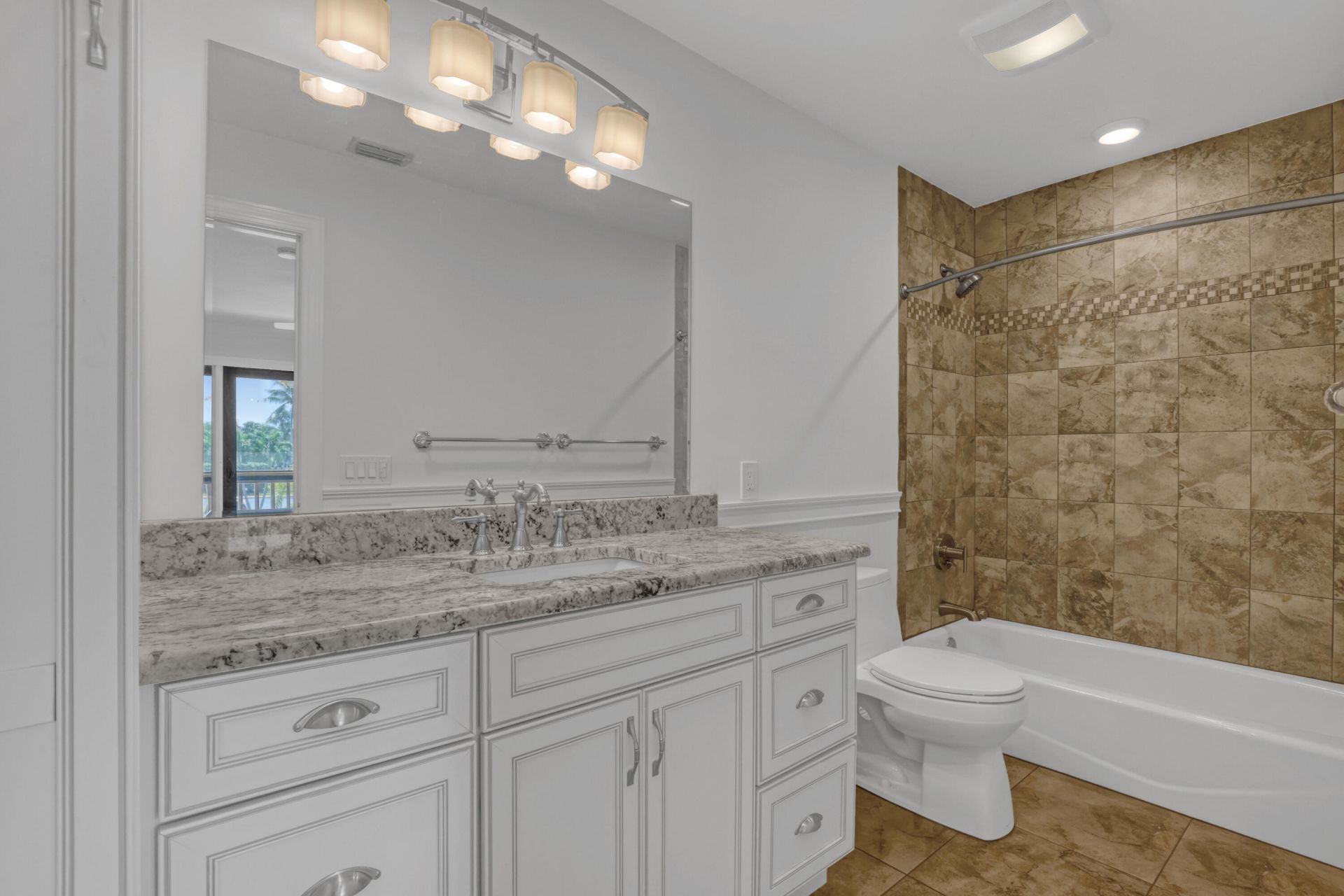 131 Palm Avenue, Unit 31, Jupiter, FL 33477 Photo