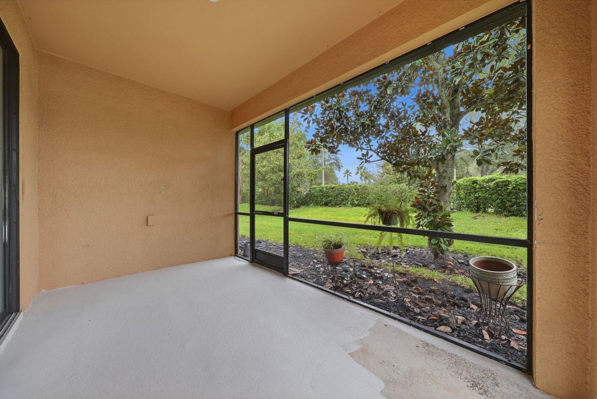 201 Shell Falls Drive, Apollo Beach, FL 33572 Photo