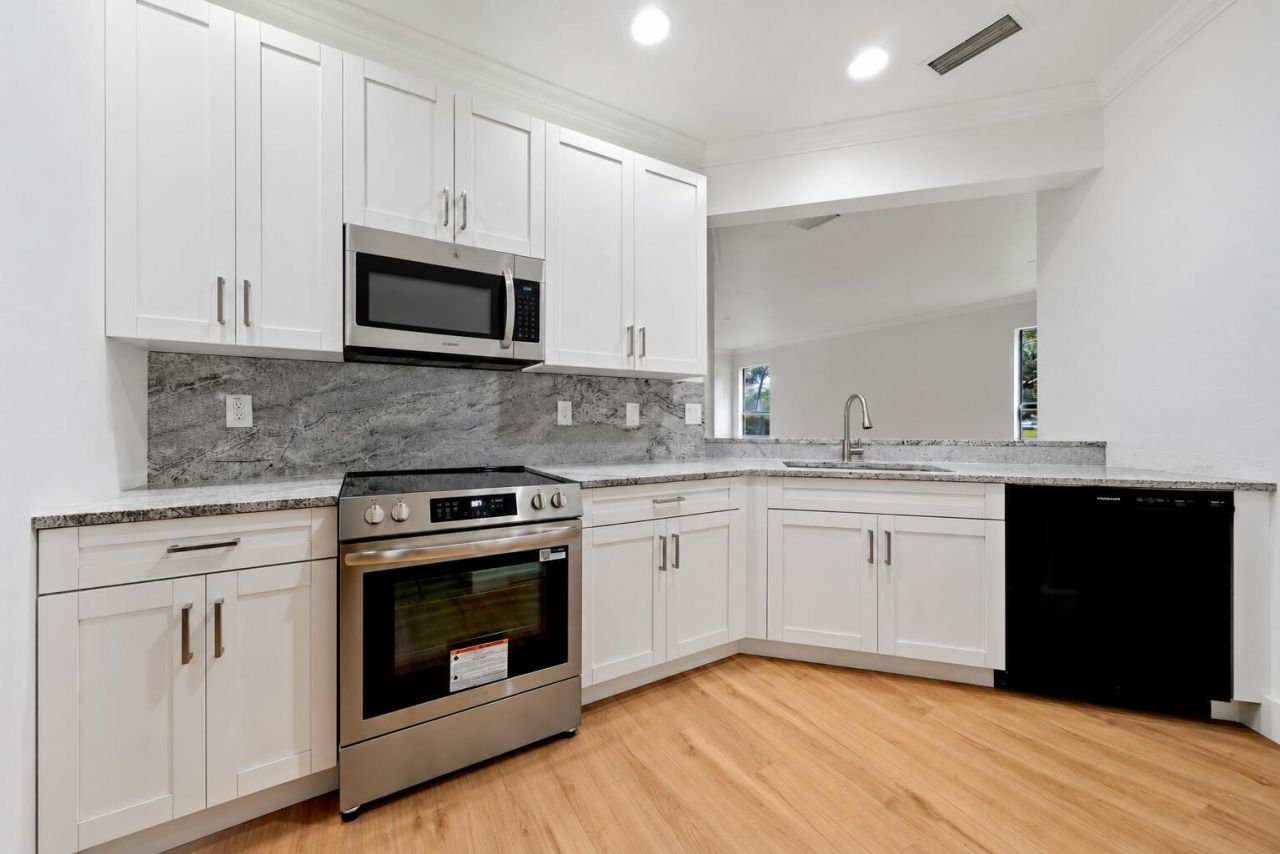 201 Shell Falls Drive, Apollo Beach, FL 33572 Photo