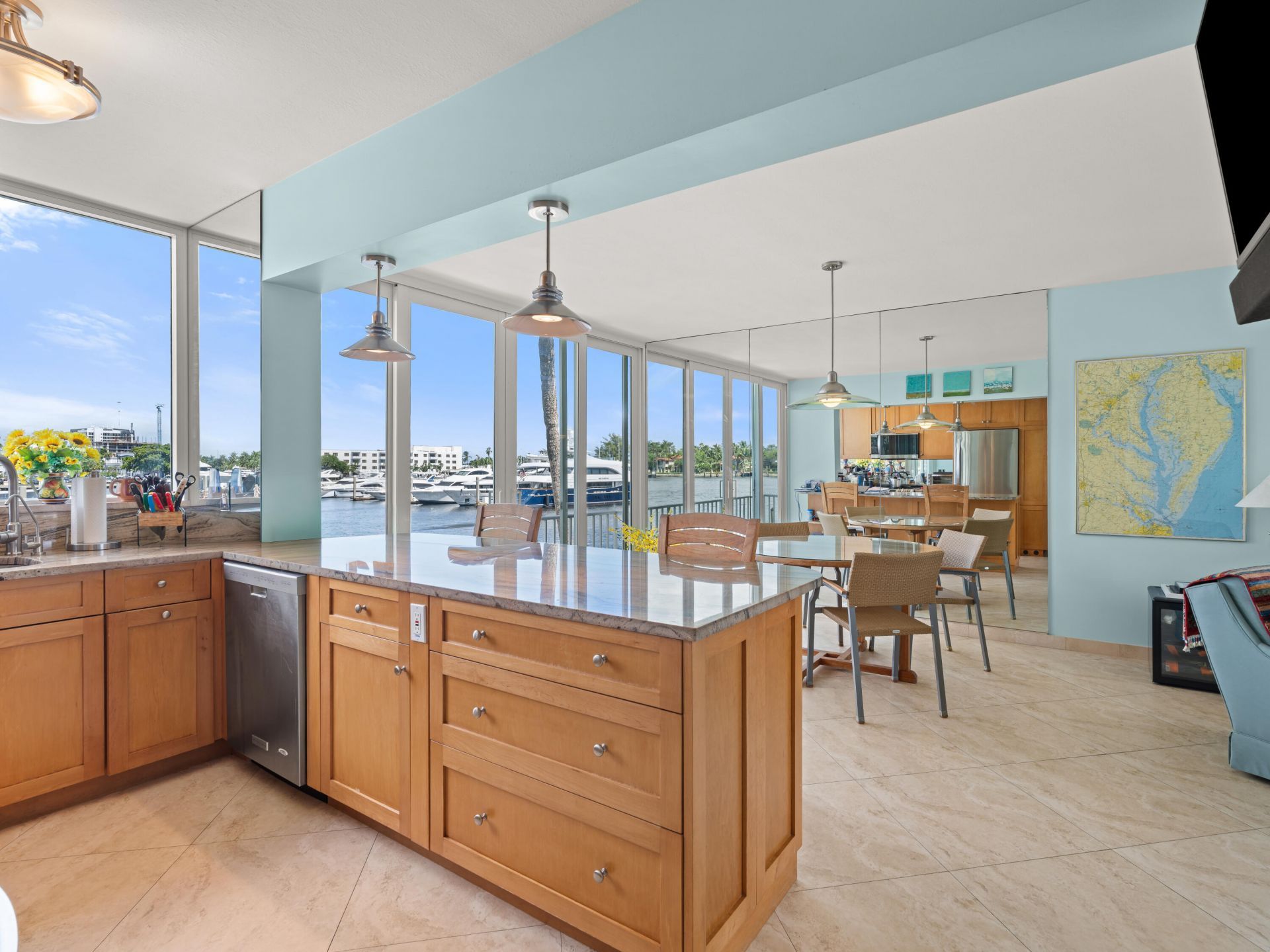 3037 Harbor Drive, Unit 18, Fort Lauderdale, FL 33316 Main Photo