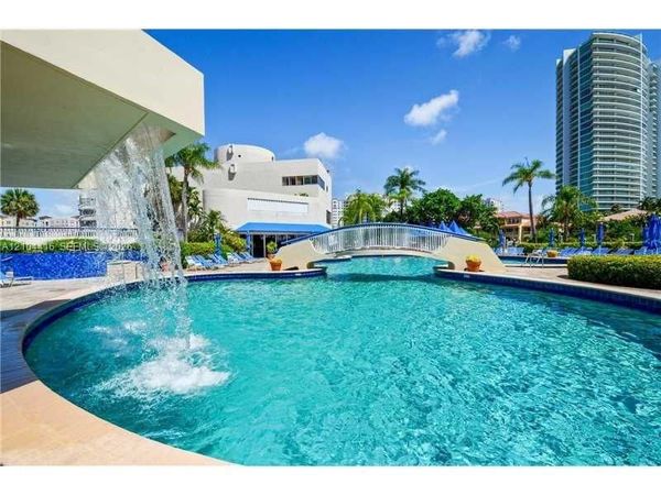 19707 Turnberry Way, Unit 18L, Aventura, FL 33180