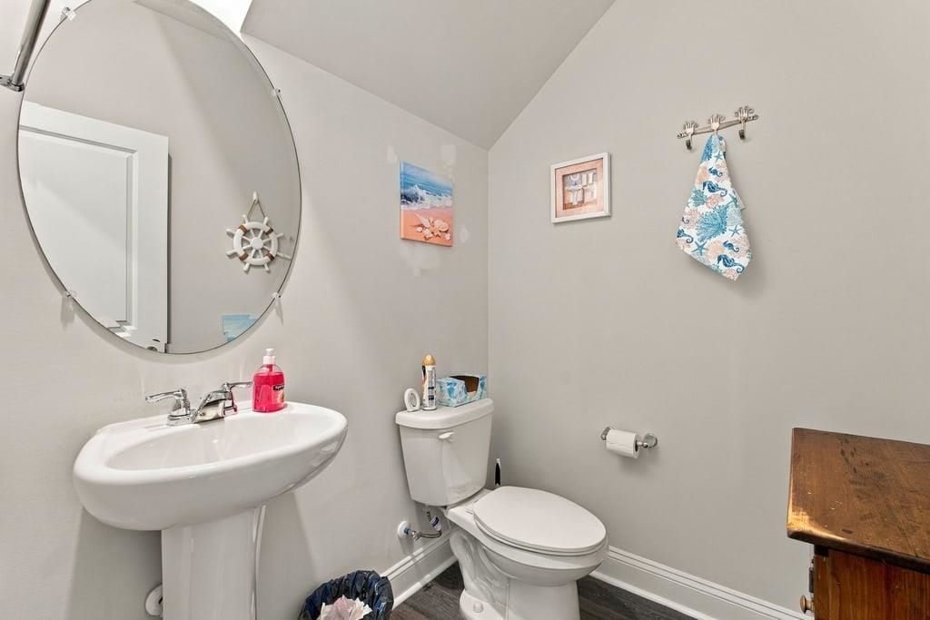 487 Waterend Dr.  Photo 31
