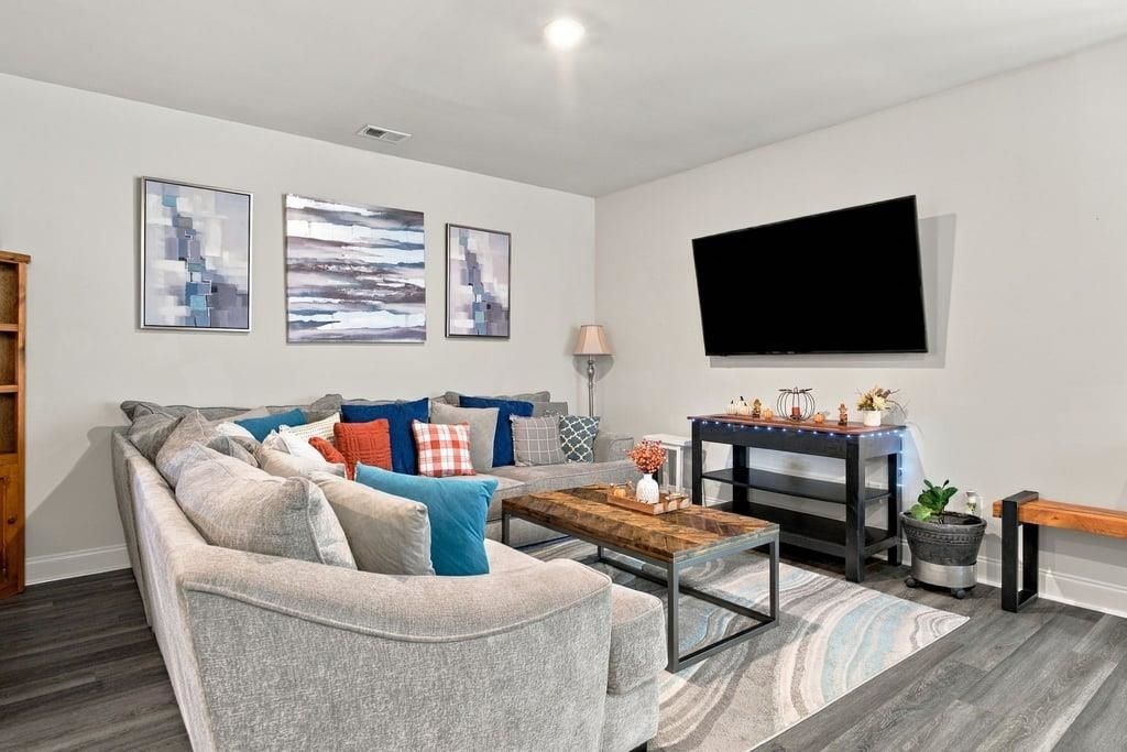 487 Waterend Dr.  Photo 32