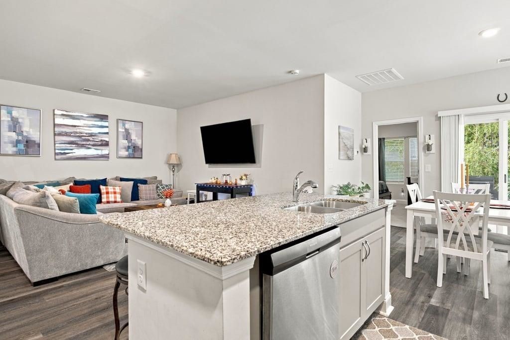 487 Waterend Dr.  Photo 41