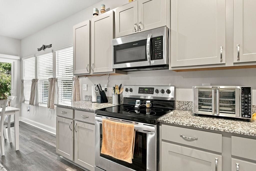 487 Waterend Dr.  Photo 42