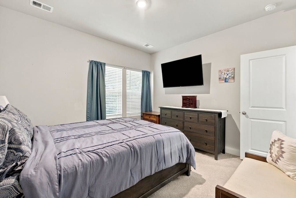 487 Waterend Dr.  Photo 9