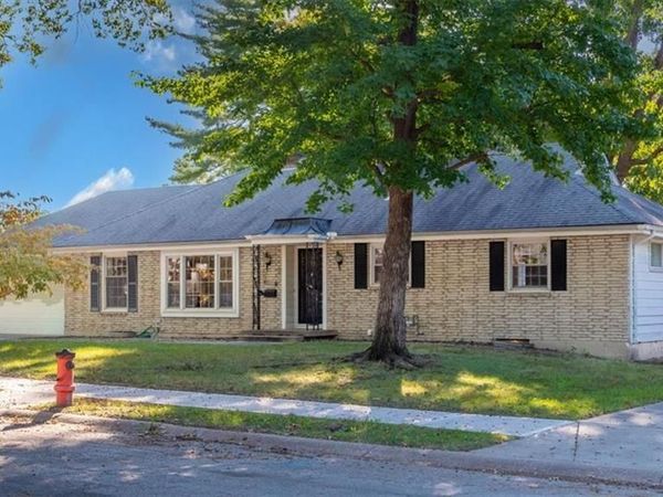 11000 Washington Street, Kansas City, MO 64114
