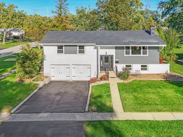6300 Winston Drive , Woodridge, IL 60517