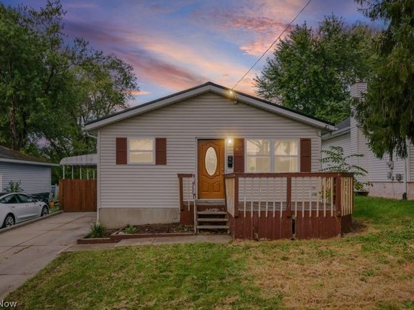 2966 Wingate Avenue , Akron, OH 44314
