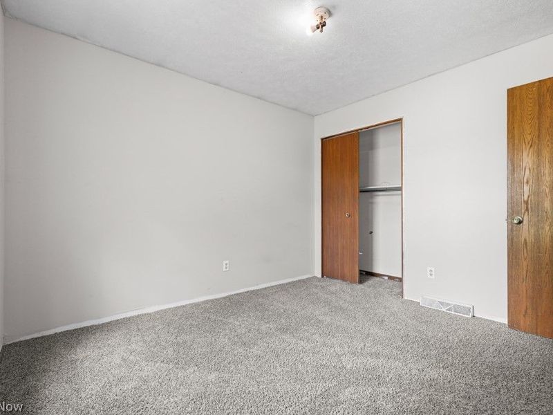 2966 Wingate Avenue, Akron, OH 44314 Photo 9