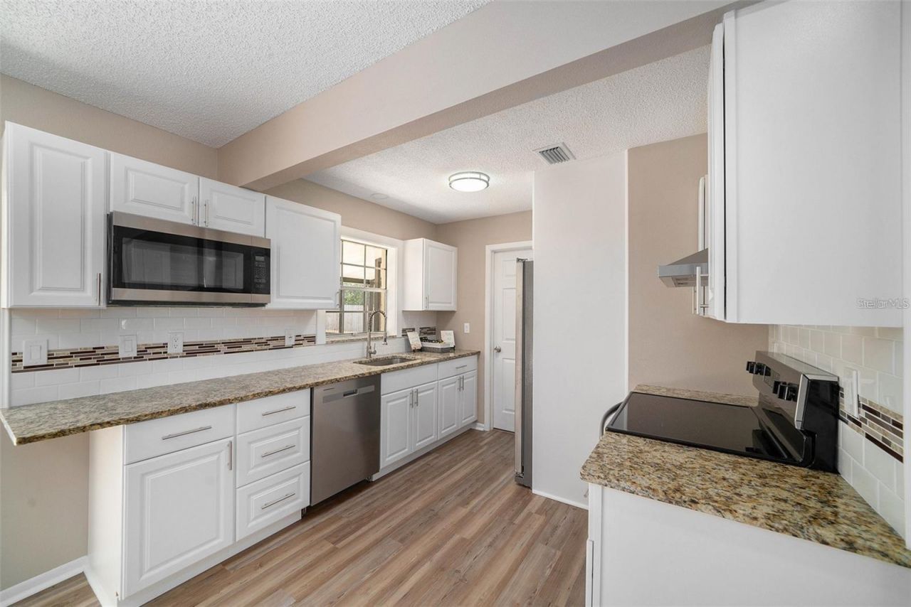 9526 Bayside Court, Spring Hill, FL 34608 Photo