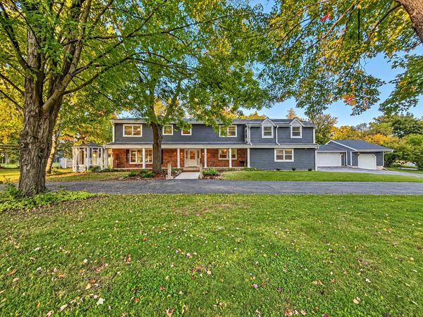 N77W22100 Wooded Hills Dr, Lisbon, WI 53089