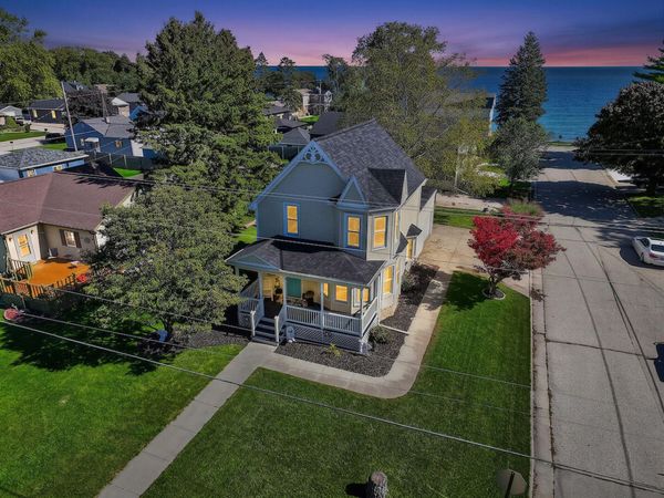 3525 Sheridan Rd, Mount Pleasant, WI 53403