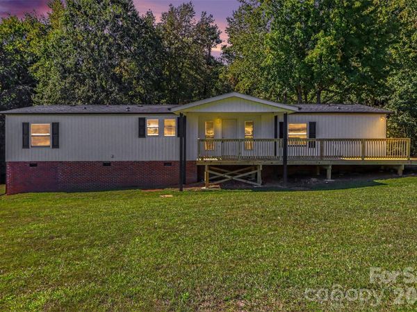 3560 New Potato Drive , Kannapolis, NC 28083