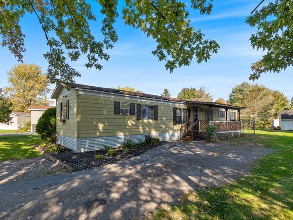 1612 HENNESSEY #84 Road, Unit 84, Ontario, NY 14519