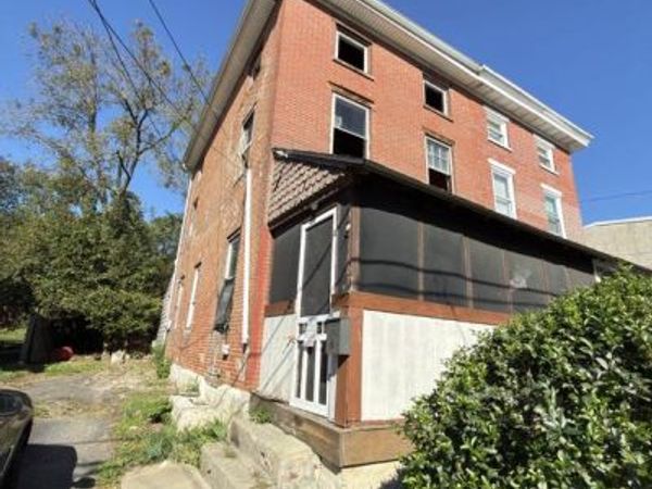 6 CHURCH STREET , BROOKHAVEN, PA 19015
