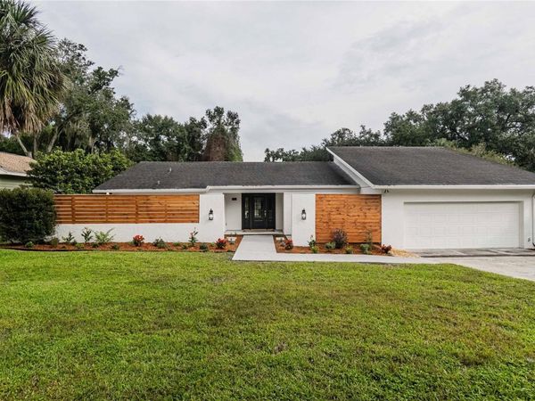 832 BROOKWOOD DRIVE , LAKELAND, FL 33813