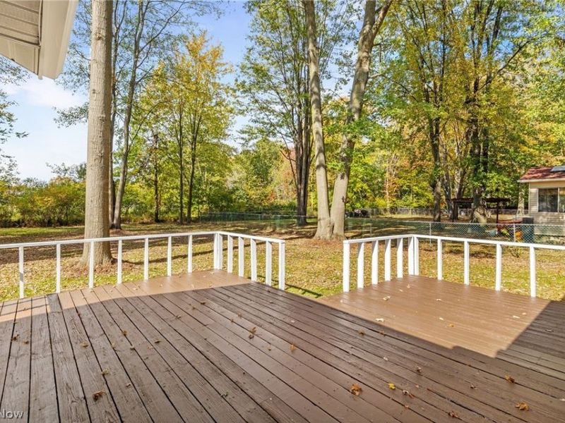 8454 Glenbrook Drive, Olmsted Township, OH 44138 Photo 31