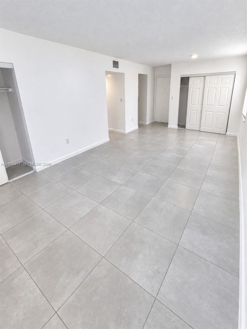 10900 SW 196th St , Unit 322, Cutler Bay, FL 33157 Photo