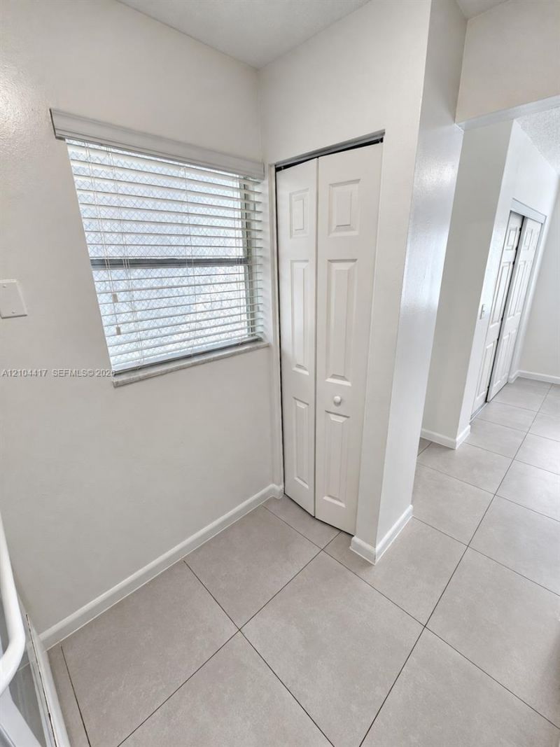10900 SW 196th St , Unit 322, Cutler Bay, FL 33157 Photo